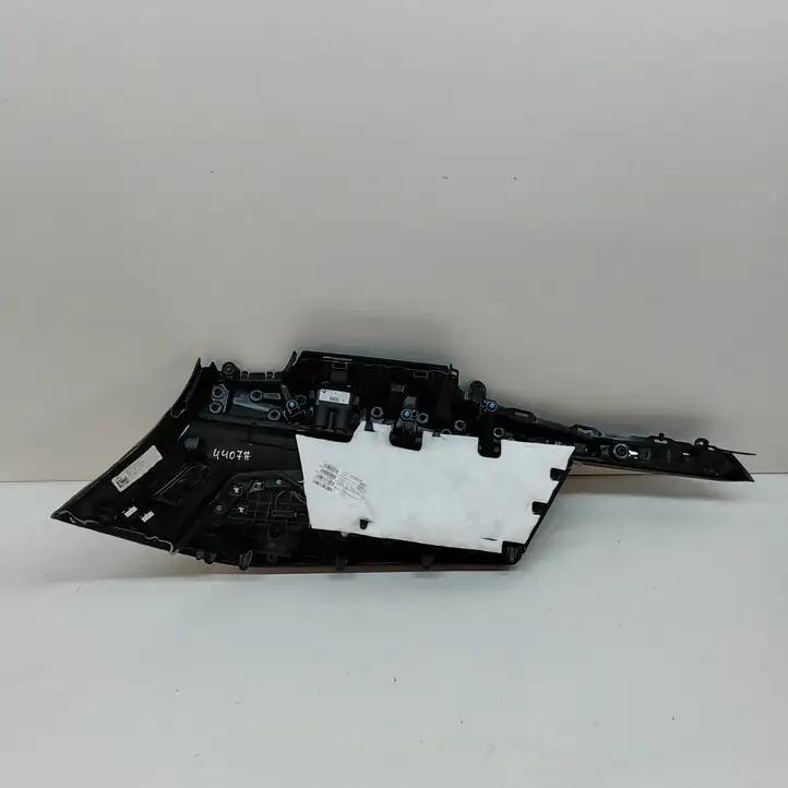 BMW X7 G07 (2018 - ) 7951147 Прочая отделка багажника — фото 2