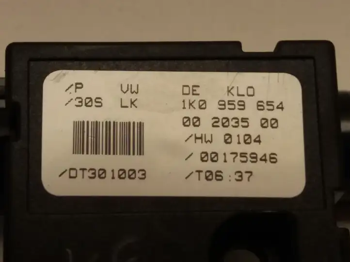 Volkswagen Touran I (2003 - 2010) 1K0959654 Датчик угла поворота руля — фото 3
