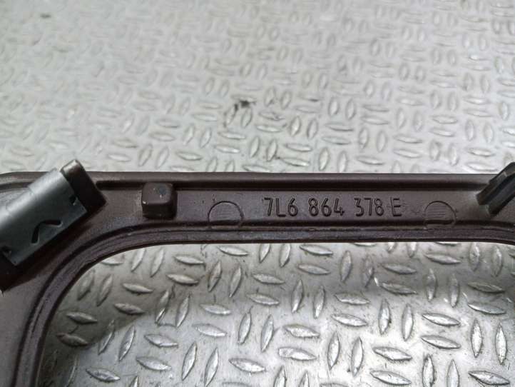 Volkswagen Touareg I (2002 - 2010)  7L6864378E Отделка пепельницы