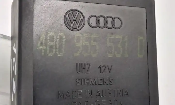 Volkswagen Bora (1998 - 2005) 4B0955531D Реле интервала стеклоочистителей — фото 4