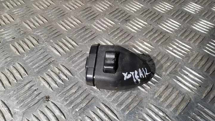 Nissan X-Trail T30 (2001 - 2007) 54355381P1 Другие включатели / ручки/ переключатели — фото 2