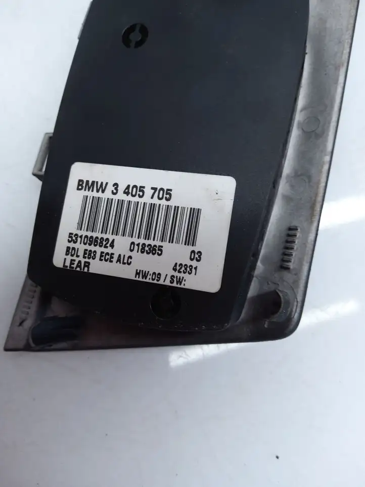 BMW X3 E83 (2003 - 2010) Включатель фонарей — фото 2