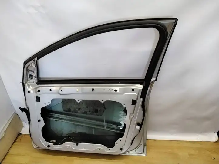 Ford Focus (2005 - 2008) Дверь — фото 4