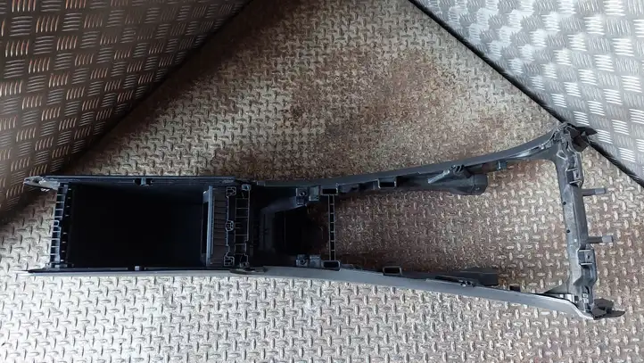 Mercedes-Benz A W177 (2018 - ) A1776802401 Центральная консоль — фото 2