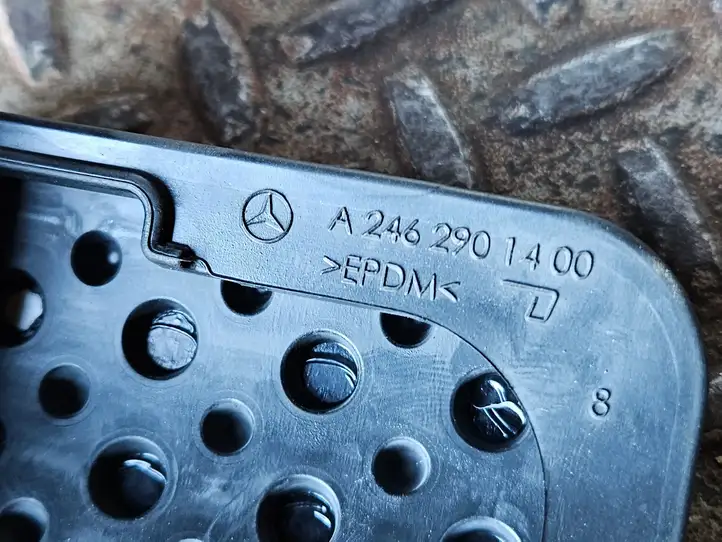 Mercedes-Benz A W177 (2018 - ) A1773001600 Педаль акселератора — фото 5