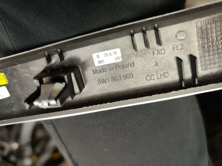 Audi A4 S4 B9 (2015 - 2019) 8W1863969 Другая деталь консоли (туннеля) — фото 6