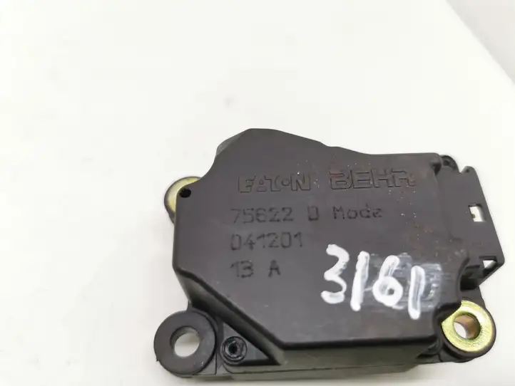 Toyota Avensis T220 (2000 - 2003) 75622 Двигатель задвижки потока воздуха — фото 3