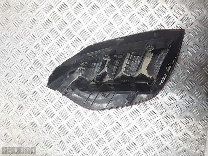 Renault Scenic II - Grand scenic II (2003 - 2006) 15911600 Задний фонарь в кузове — фото 2