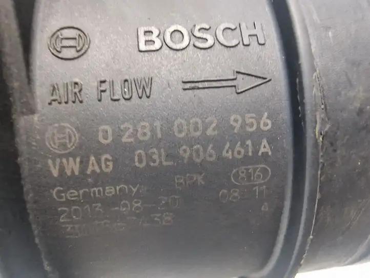Audi A4 S4 B8 8K (2007 - 2011) 03L906461A Датчик массового расхода воздуха — фото 3