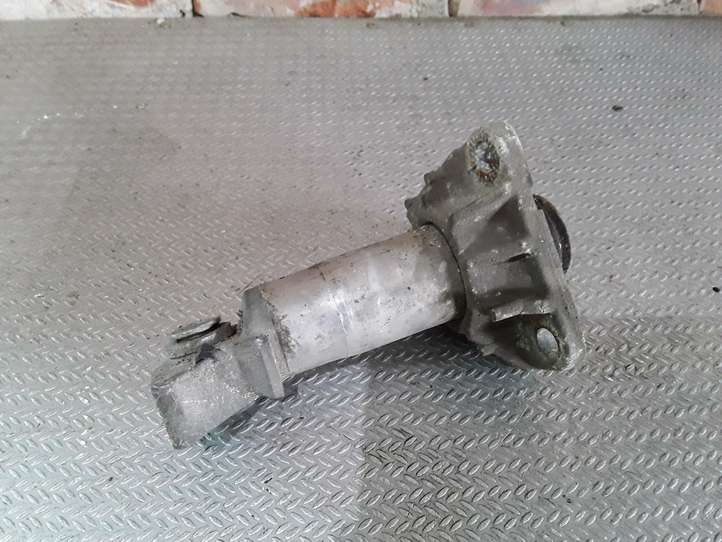 Audi A4 (2000 - 2006)  8E0807133B Передний aмортизатор бампера