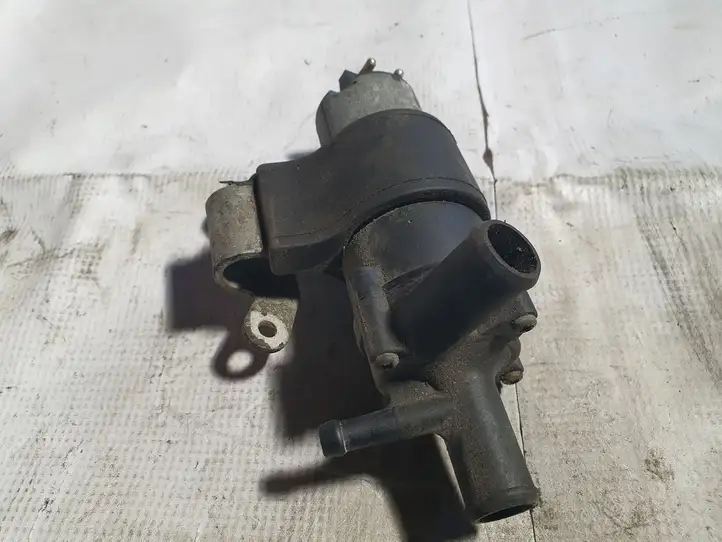 Mercedes-Benz E W210 (1995 - 2002) 0018358664 Электроциркуляционный насос — фото 2