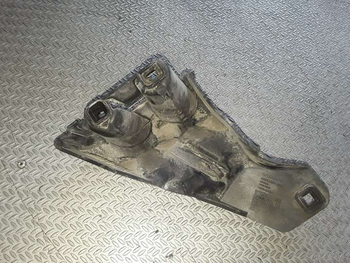 Volvo V70 (2004 - 2007)  08693385 Держатель угловой части бампера (кронштейн)