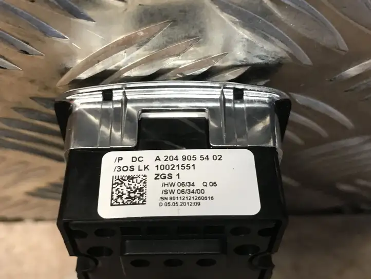 Mercedes-Benz C W204 (2007 - 2014) A2049055402 Блок кнопок стеклоподъемников — фото 2