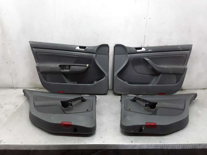 Volkswagen Golf V (2003 - 2009)   Комплект отделки дверей