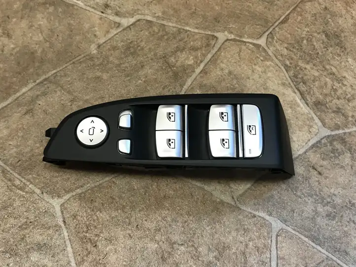 BMW 7 G11 G12 (2015 - 2022) 9382502 Блок кнопок стеклоподъемников — фото 3