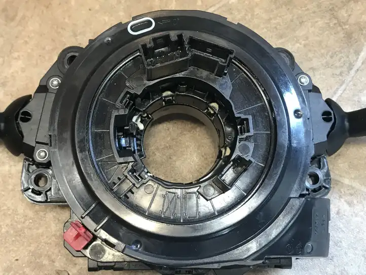 BMW 7 G11 G12 (2015 - 2022) 6846668 Контактное кольцо SRS — фото 14