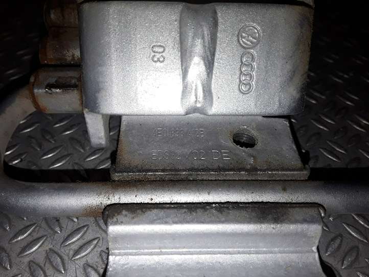 Audi A8 (1999 - 2002)  4E0833412B Нижняя петля задней двери
