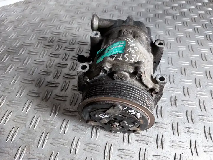Ford Fiesta (2006 - 2008) 5S6119D629AA Компрессор (насос) кондиционера воздуха — фото 2