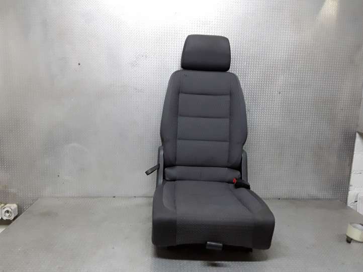 Volkswagen Touran I (2003 - 2010)   Комплект отделки дверей