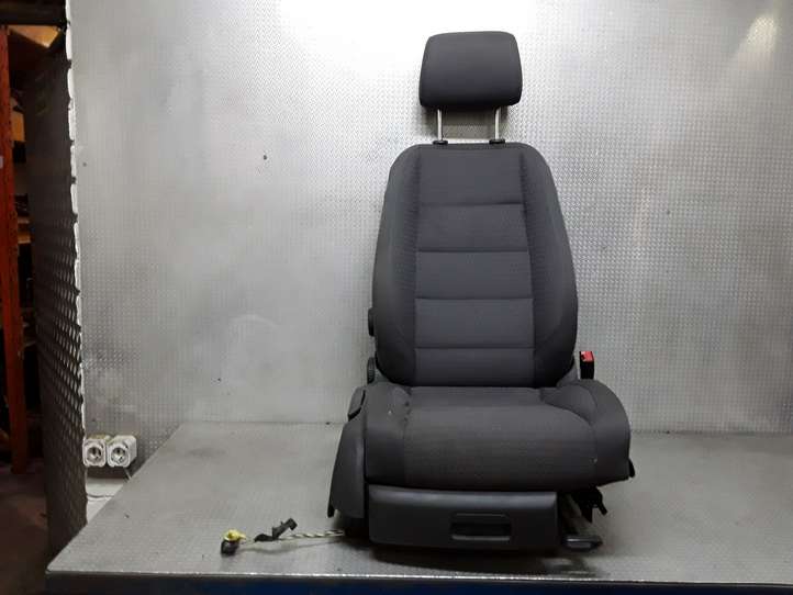Volkswagen Touran I (2003 - 2010)   Комплект отделки дверей