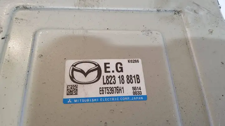 Mazda 5 (2005 - 2010) L82318881B Блок управления двигателем (ЭБУ) — фото 2