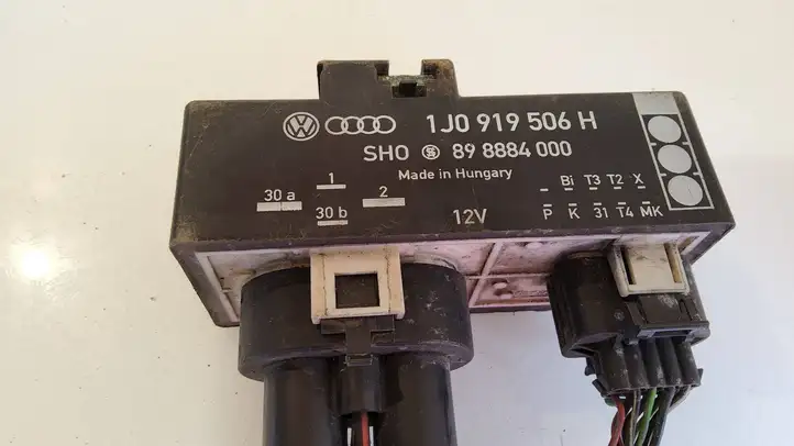 Seat Ibiza II (6k) (1999 - 2002) 1J0919506H Реле вентилятора охлаждения — фото 2