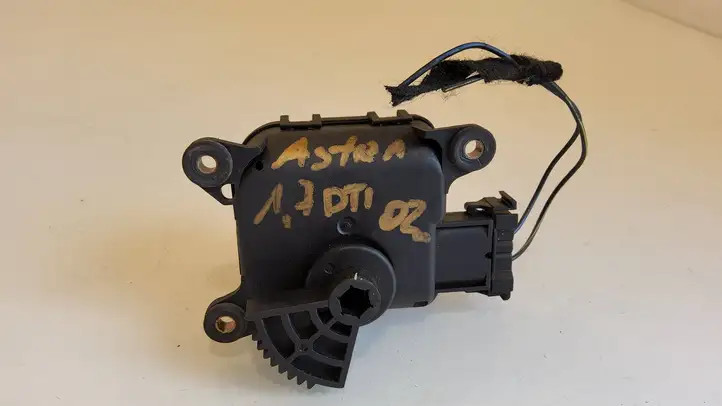Opel Astra G (1998 - 2004) 52475585 Двигатель задвижки потока воздуха — фото 1