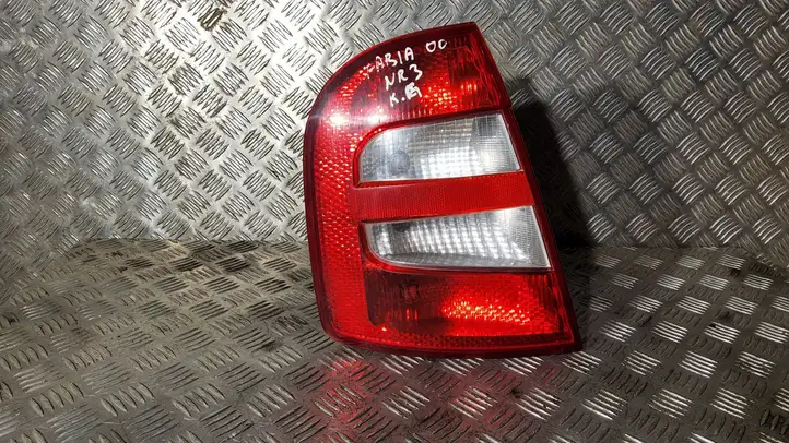 Skoda Fabia Mk1 (6Y) (1999 - 2007) 6Y6945095 Задний фонарь в кузове — фото 1