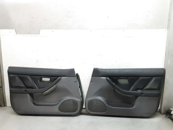 Subaru Outback (1998 - 2003)   Комплект отделки дверей