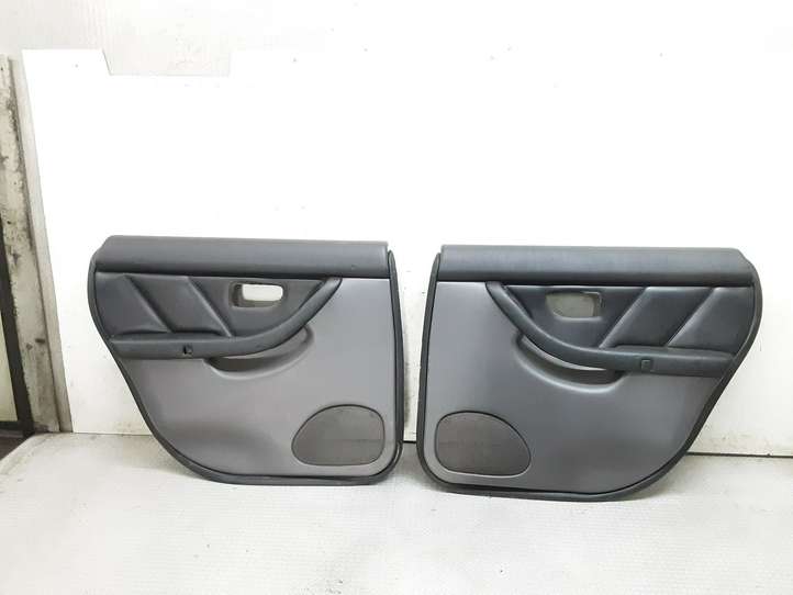 Subaru Outback (1998 - 2003)   Комплект отделки дверей