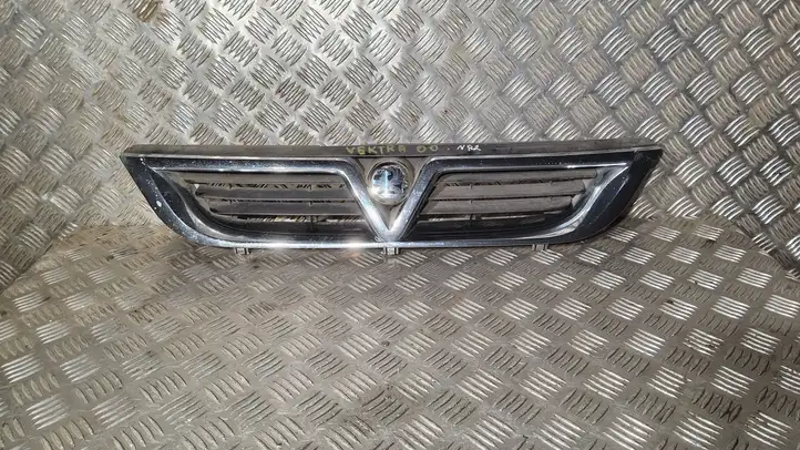 Opel Vectra B (1999 - 2002) 90505727 Передняя решетка — фото 1