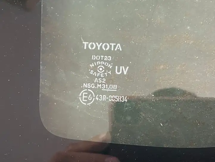 Toyota RAV 4 (XA40) (2012 - 2018) Заднее боковое стекло — фото 3