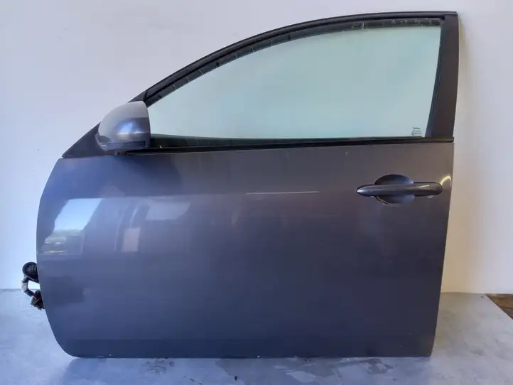Nissan Primera (2001 - 2008) Дверь — фото 1
