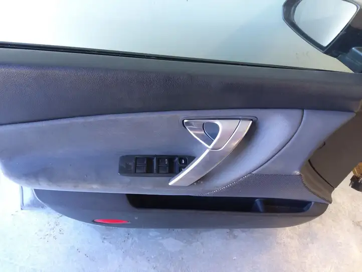 Nissan Primera (2001 - 2008) Дверь — фото 3
