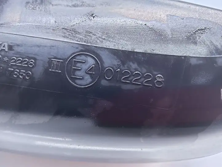 Toyota Avensis Verso (2004 - 2009) E4012228 Боковое зеркало с электроприводом — фото 3