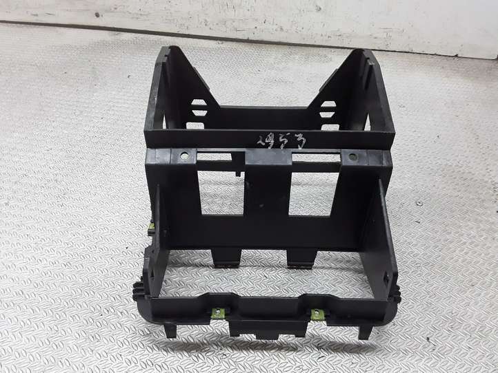 Volkswagen Golf V (2003 - 2009)  1K0858005D Другая деталь панели