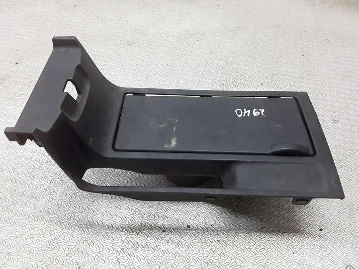 Mazda 3 (2003 - 2006)  BP4K64361 Держатель чашки