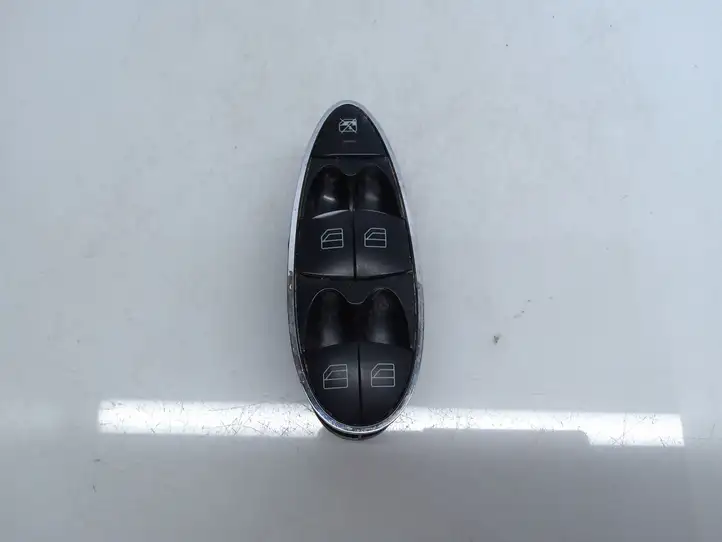 Mercedes-Benz E W211 (2002 - 2009) 2118213679 Блок кнопок стеклоподъемников — фото 1