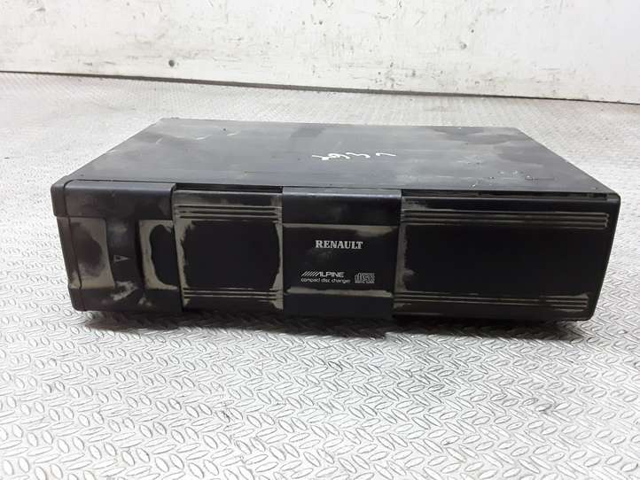 Renault Espace -  Grand espace IV (2004 - 2014)  8200207100 CD/DVD чейнджер