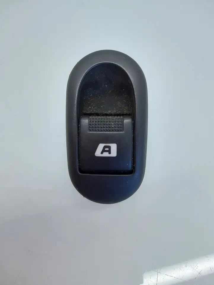 Citroen C3 (2002 - 2009) Кнопка стеклоподъемников — фото 1