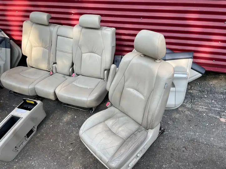 Lexus RX 330 - 350 - 400H (2006 - 2009) Комплект салона — фото 6