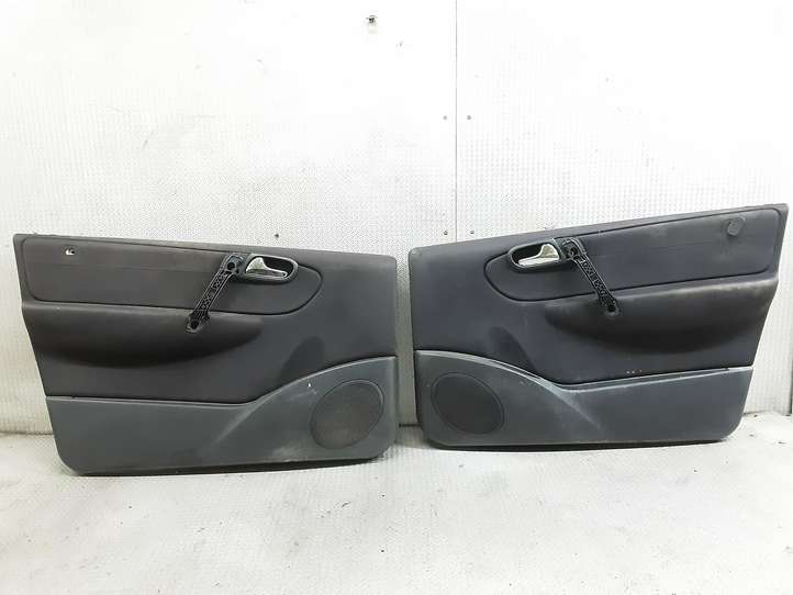 Mercedes-Benz Vaneo W414 (2001 - 2005)   Комплект отделки дверей