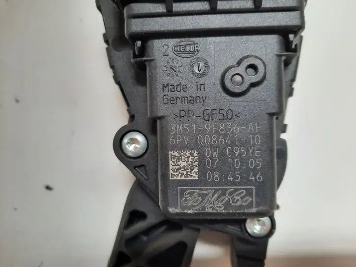 Ford C-MAX I (2007 - 2010) 3M519F836AF Педаль акселератора — фото 3