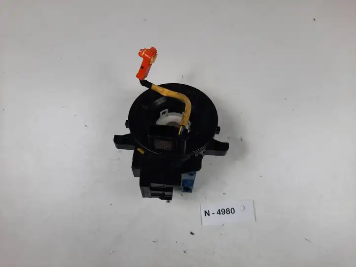 Toyota Avensis T270 (2009 - 2012) 8924505030 Контактное кольцо SRS — фото 1