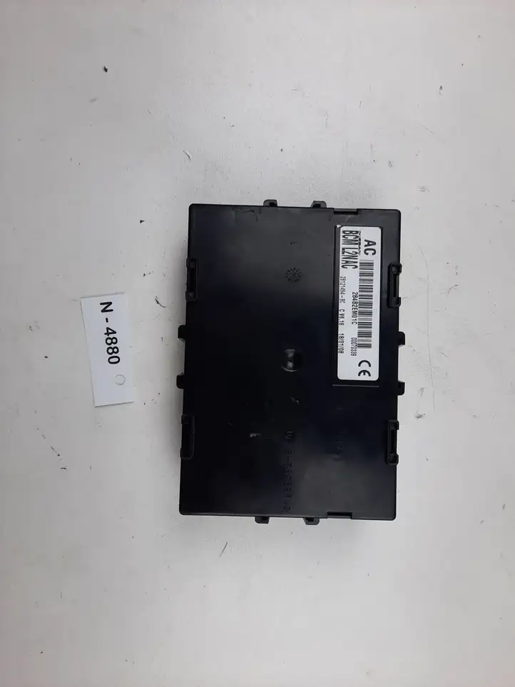 Nissan Note (E11) (2006 - 2014) 284B2EM01C Модуль комфорта — фото 1