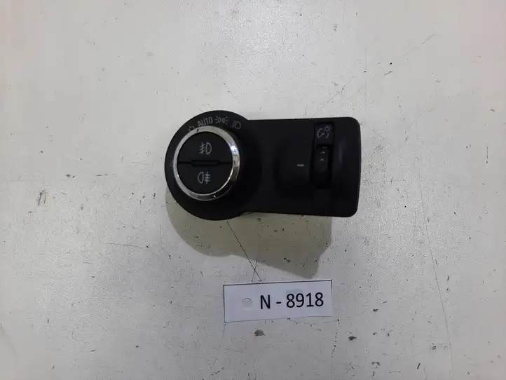 Opel Astra J (2012 - 2015) 13268707 Включатель фонарей — фото 3