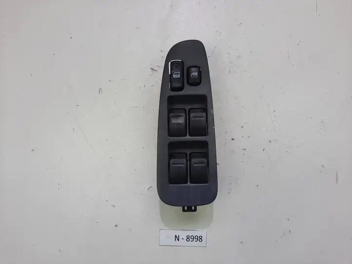 Toyota Previa (XR30, XR40) II (2000 - 2006) 8978028040 Блок кнопок стеклоподъемников — фото 1