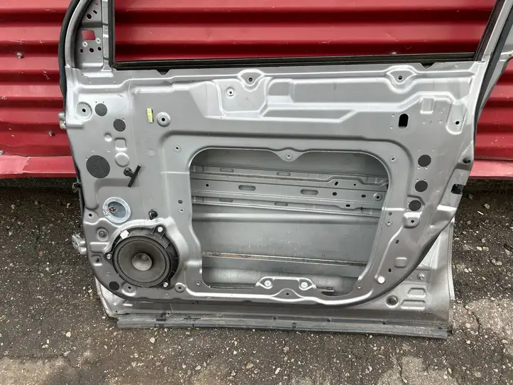 Nissan X-Trail T31 (2007 - 2014) Дверь — фото 6