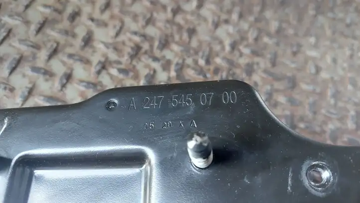 Mercedes-Benz A W177 (2018 - ) A2475450700 Прочие детали моторного отсека — фото 2