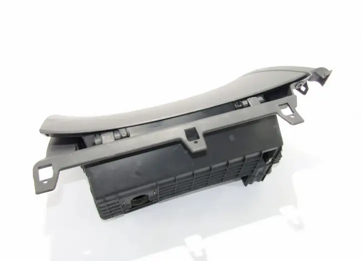 Hyundai i30 (2007 - 2012) Вещевой ящик — фото 3